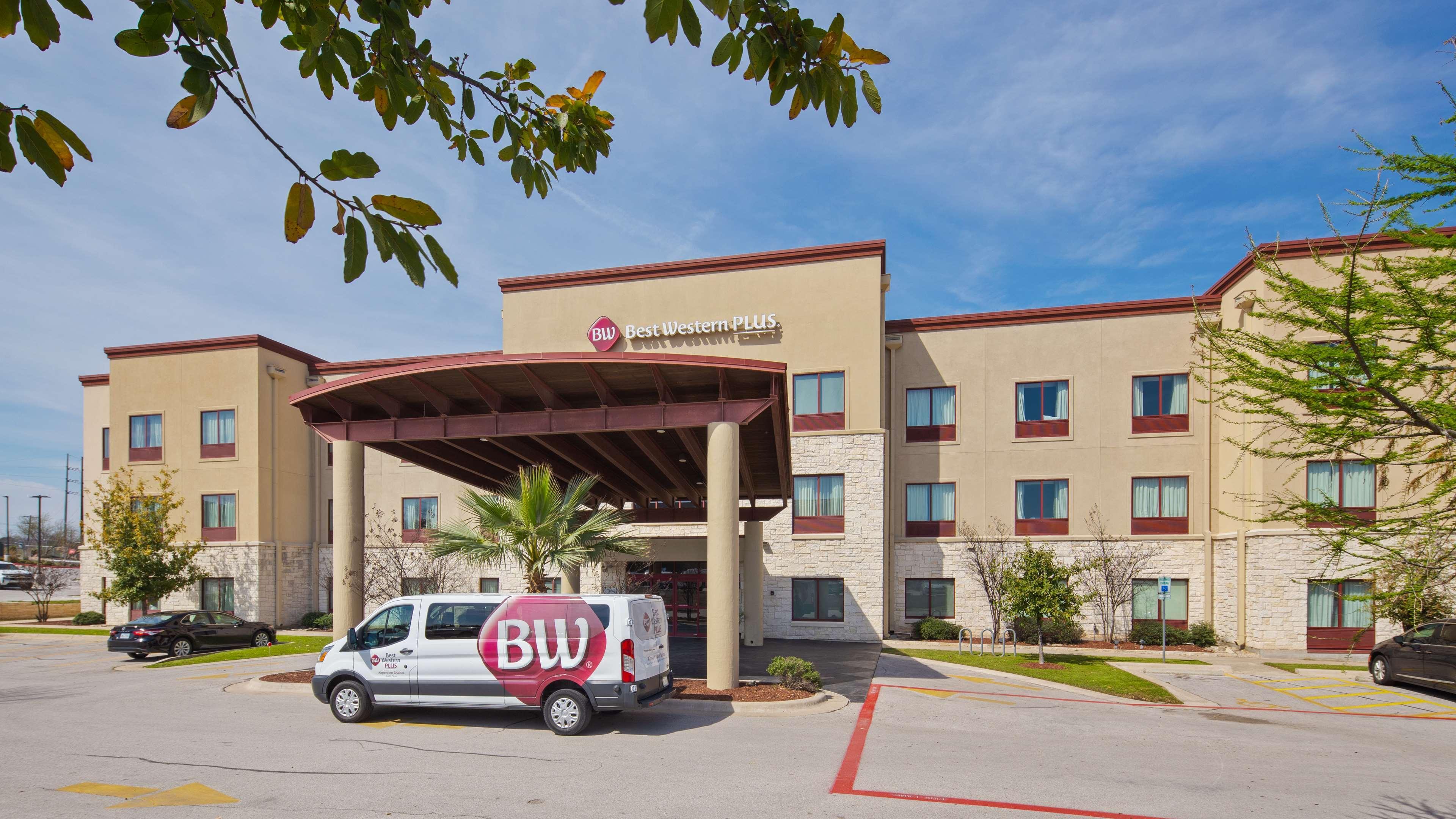 Best Western Plus Austin Airport Inn & Suites Экстерьер фото